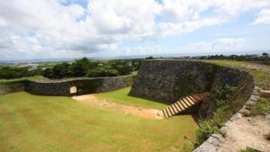 Wherejapan เที่ยวญี่ปุ่นไปไหนดี ซากปราสาทซาคิมิ (Zakimi Castle Ruins)