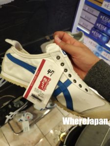 โอนิซึกะ ไทเกอร์ onitsuka-tiger-shoe-kansai-osaka-japan-airport