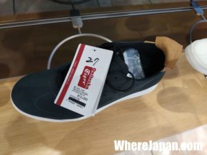 โอนิซึกะ ไทเกอร์ onitsuka-tiger-shoe-kansai-osaka-japan-airport