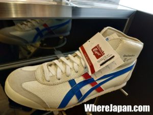 โอนิซึกะ ไทเกอร์ onitsuka-tiger-shoe-kansai-osaka-japan-airport